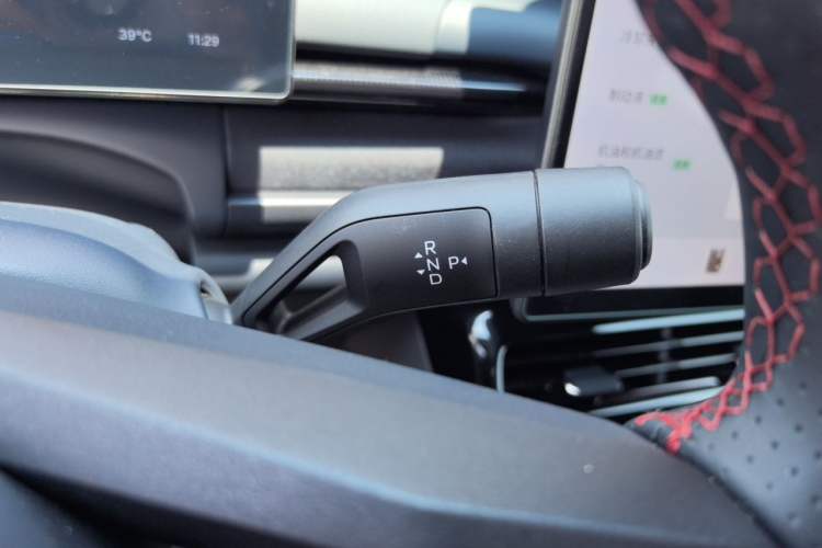 Used Lynk & Co 07 2026 Model 126 Long-Range Ultra Gear Lever