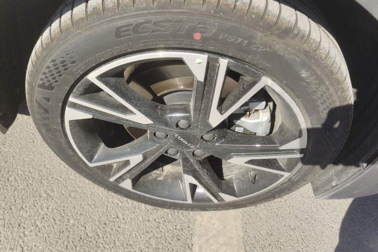 Used Lynk & Co 07 2026 Model 126 Long-Range Ultra Right Front Wheel Hub