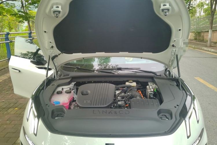 Used Lynk & Co 07 2026 Model 126 Long-Range Ultra Engine Bay