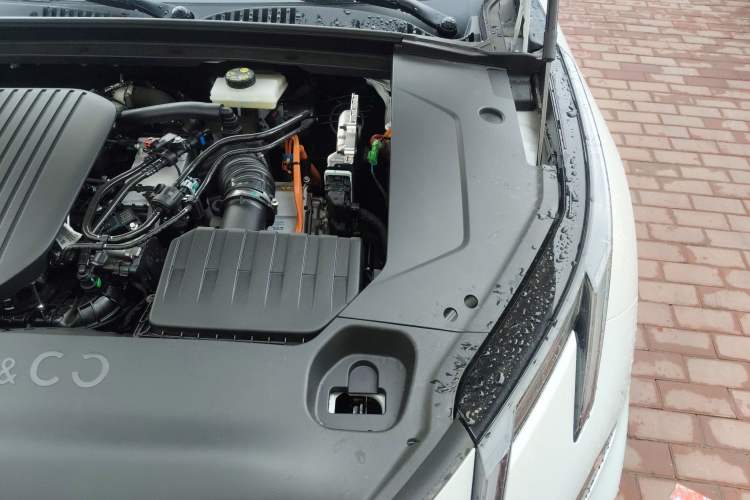 Used Lynk & Co 07 2026 Model 126 Long-Range Ultra Engine Bay Left