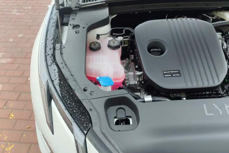 Used Lynk & Co 07 2026 Model 126 Long-Range Ultra Engine Bay Right