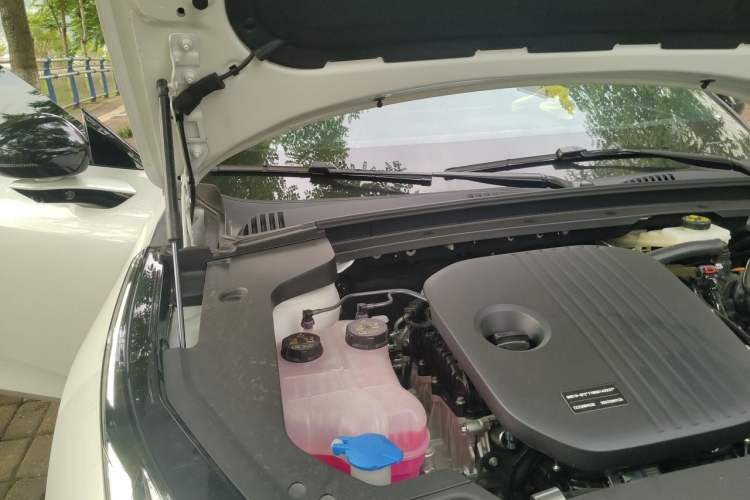 Used Lynk & Co 07 2026 Model 126 Long-Range Ultra Engine Bay Right
