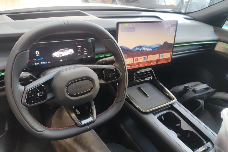 Used Lynk & Co 07 2026 Model 126 Long-Range Ultra Interior 2