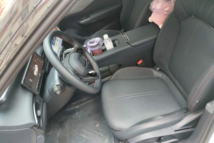Used Lynk & Co 07 2026 Model 126 Long-Range Ultra Left Front Seat