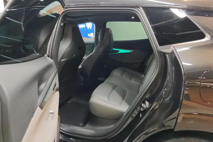 Used Lynk & Co 08 EM-P 2023 245km Ultra-Long Range Halo Right Rear Seat