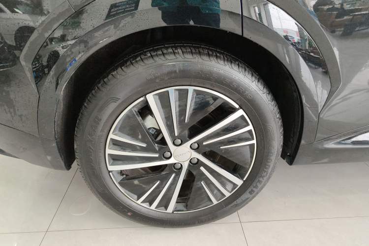 Used Lynk & Co 08 EM-P 2025 245km Ultra-Long Range Halo Right Rear Wheel Hub