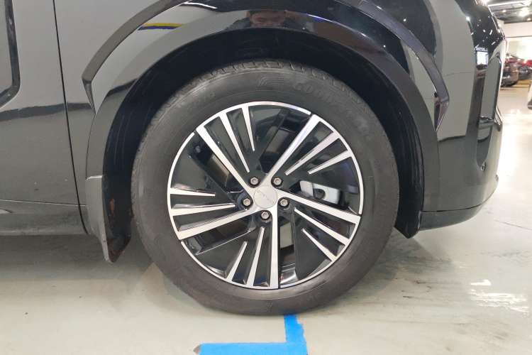 Used Lynk & Co 08 EM-P 2023 245km Ultra-Long Range Halo Right Rear Wheel Hub