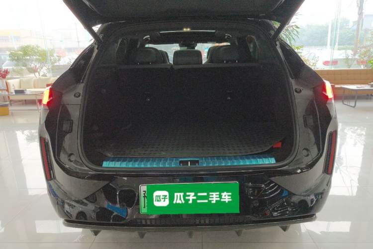 Used Lynk & Co 08 EM-P 2025 245km Ultra-Long Range Halo Trunk