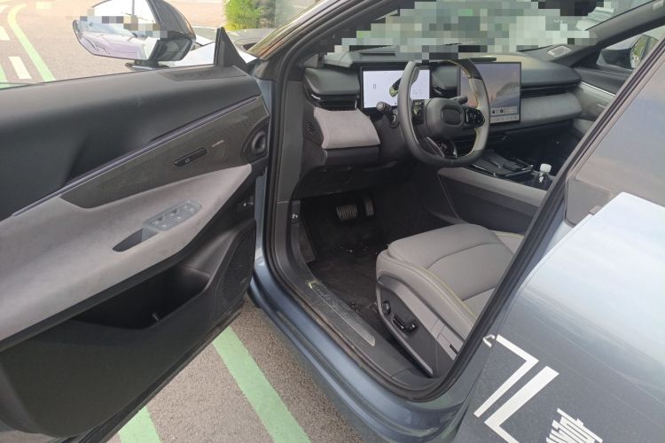 Used Lynk & Co 08 EM-P 2025 245km Ultra-Long Range Halo Driver Seat
