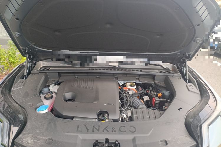 Used Lynk & Co 08 EM-P 2025 245km Ultra-Long Range Halo Engine Bay