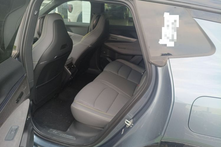 Used Lynk & Co 08 EM-P 2025 245km Ultra-Long Range Halo Left Rear Seat