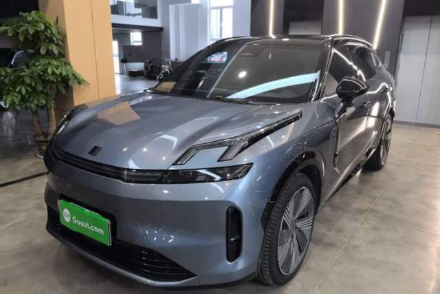 Ojetý Lynk & Co 08 EM-P 2023 220km All-Wheel-Drive Performance Halo