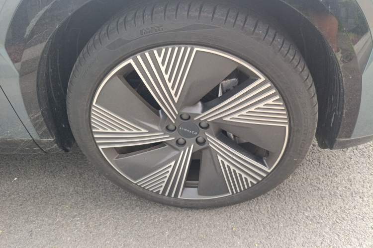 Used Lynk & Co 08 EM-P 2025 245km Ultra-Long Range Halo Right Front Wheel Hub