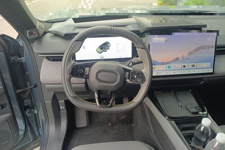 Used Lynk & Co 08 EM-P 2025 245km Ultra-Long Range Halo Steering Wheel