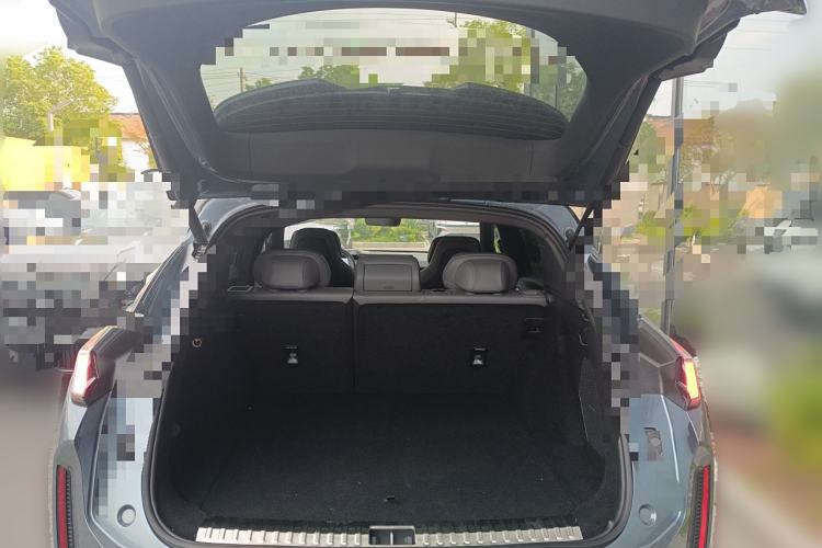 Used Lynk & Co 08 EM-P 2025 245km Ultra-Long Range Halo Trunk