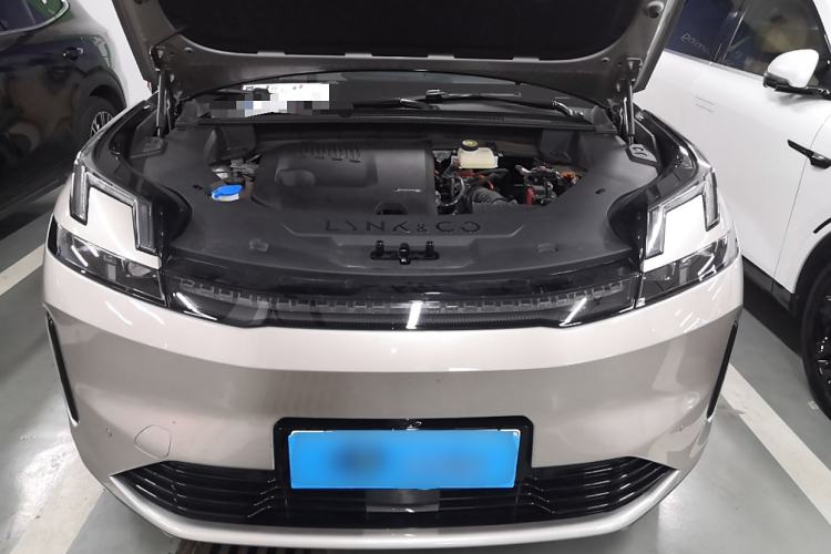 Used Lynk & Co 08 EM-P 2025 245km Ultra-Long Range Halo Engine Bay