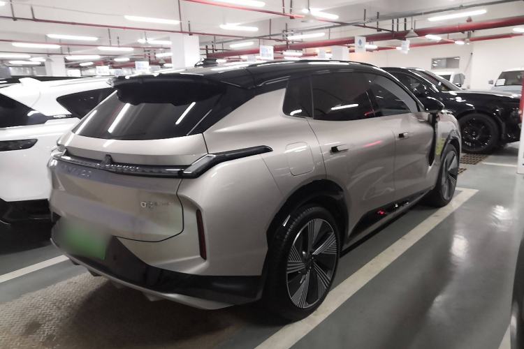 Used Lynk & Co 08 EM-P 2025 245km Ultra-Long Range Halo Exterior 5