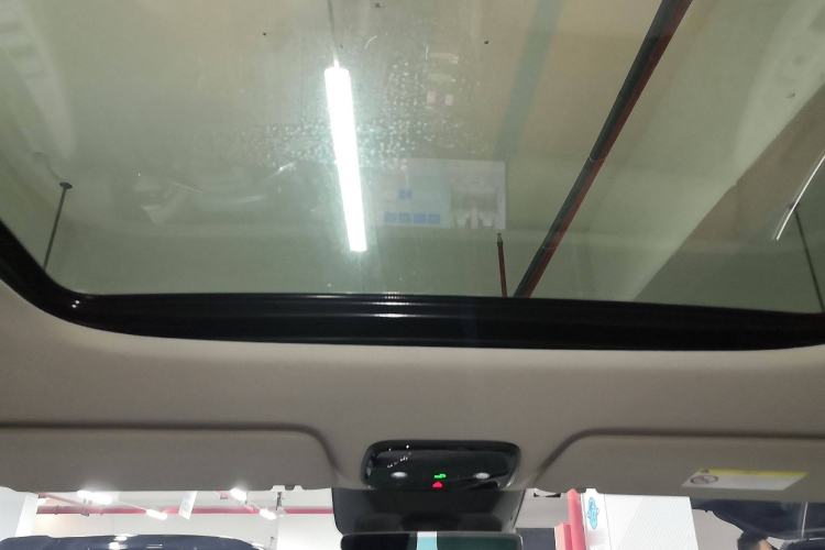 Used Lynk & Co 08 EM-P 2025 245km Ultra-Long Range Halo Headliner