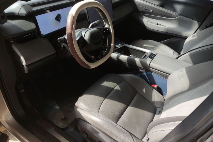 Used Lynk & Co 08 EM-P 2023 220km All-Wheel-Drive Performance Halo Left Front Seat