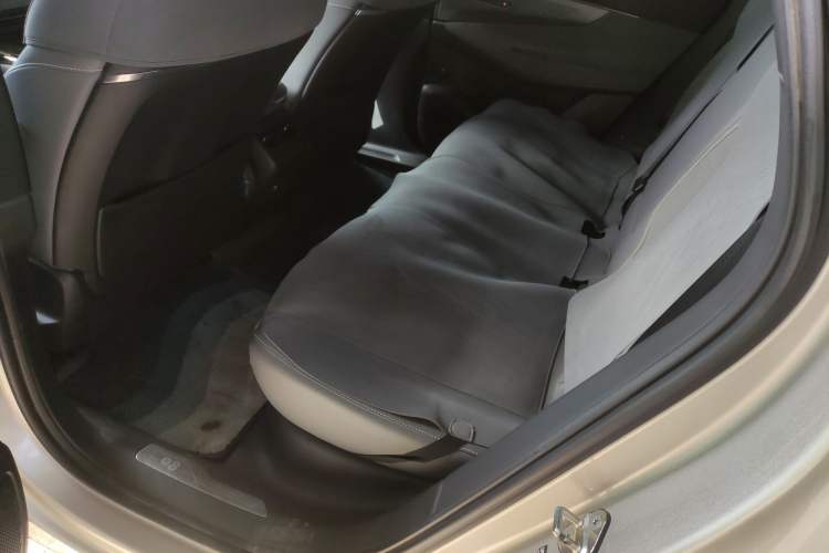 Used Lynk & Co 08 EM-P 2023 220km All-Wheel-Drive Performance Halo Left Rear Seat