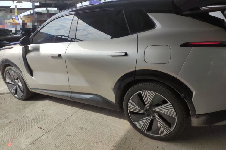Used Lynk & Co 08 EM-P 2023 220km All-Wheel-Drive Performance Halo Left Side