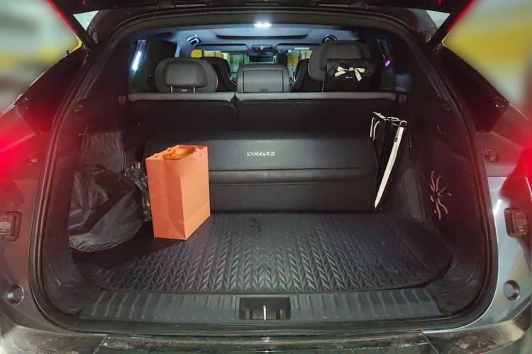 Used Lynk & Co 08 EM-P 2023 120km Long-Range Halo Trunk