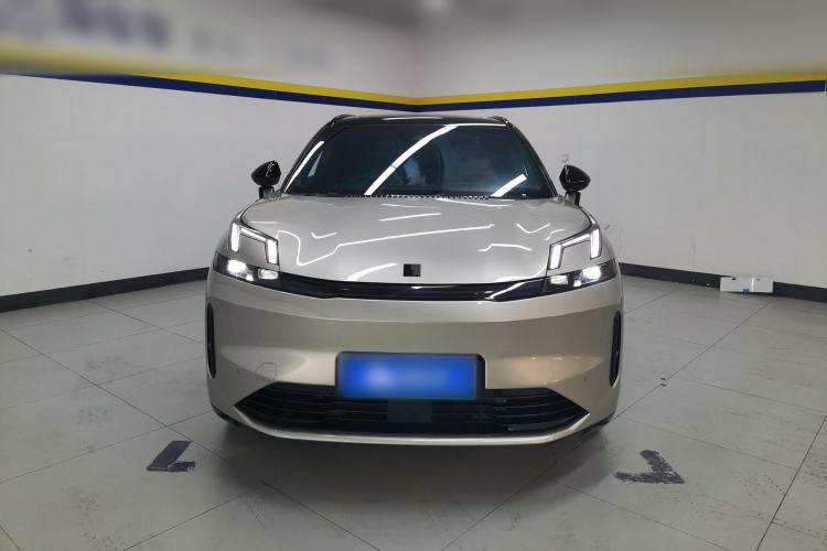 Used Lynk & Co 08 EM-P 2023 220km All-Wheel-Drive Performance Halo Front