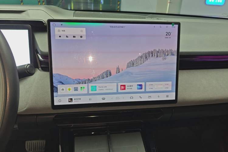 Used Lynk & Co 08 EM-P 2023 120km Long-Range Halo Audio And AC Panel