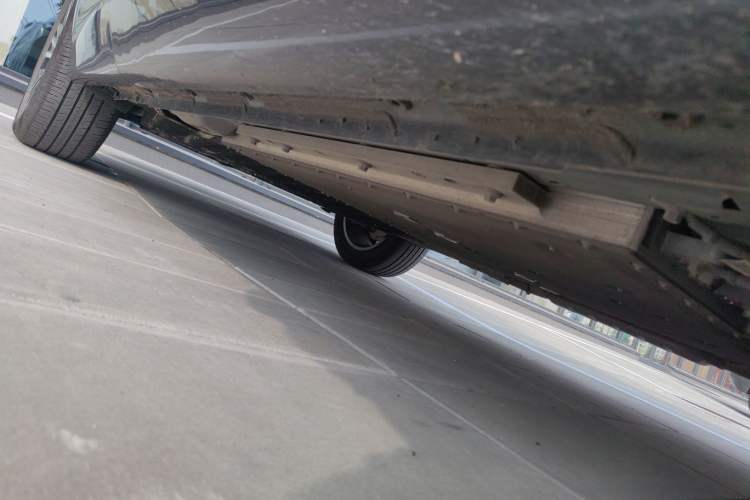 Used Lynk & Co 08 EM-P 2023 120km Long-Range Pro Chassis Front Right