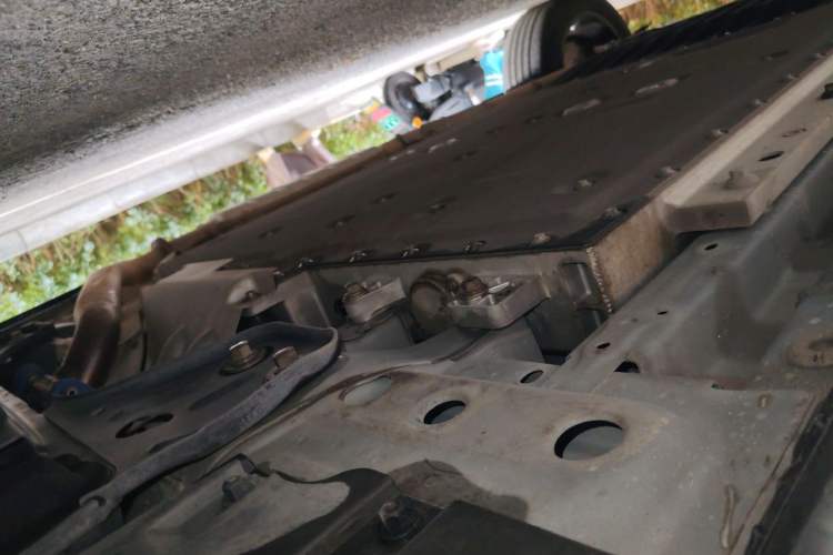 Used Lynk & Co 08 EM-P 2023 120km Long-Range Halo Chassis Front Right