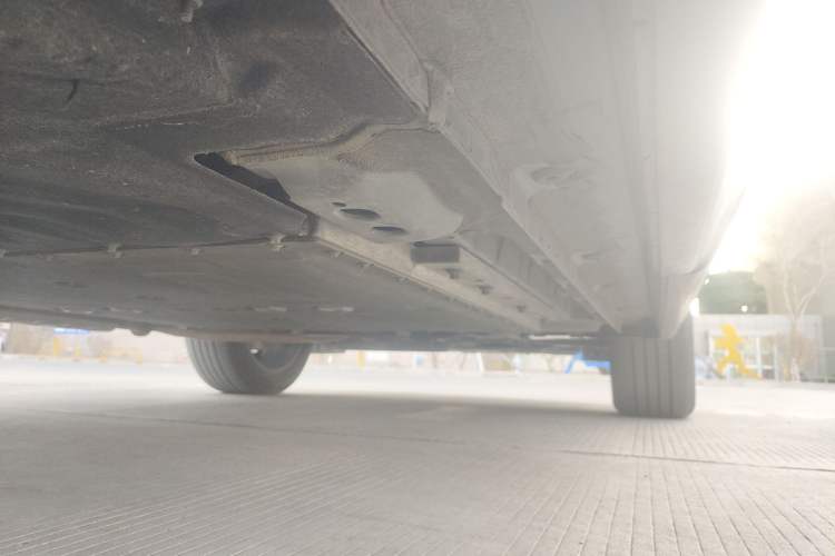 Used Lynk & Co 08 EM-P 2023 120km Long-Range Pro Chassis Rear Right