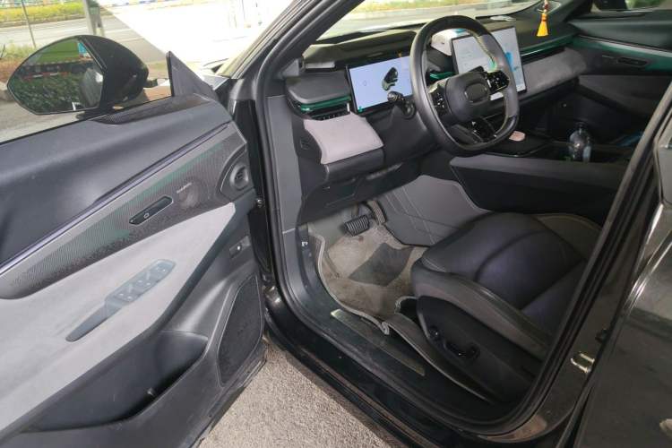 Used Lynk & Co 08 EM-P 2023 120km Long-Range Halo Driver Seat