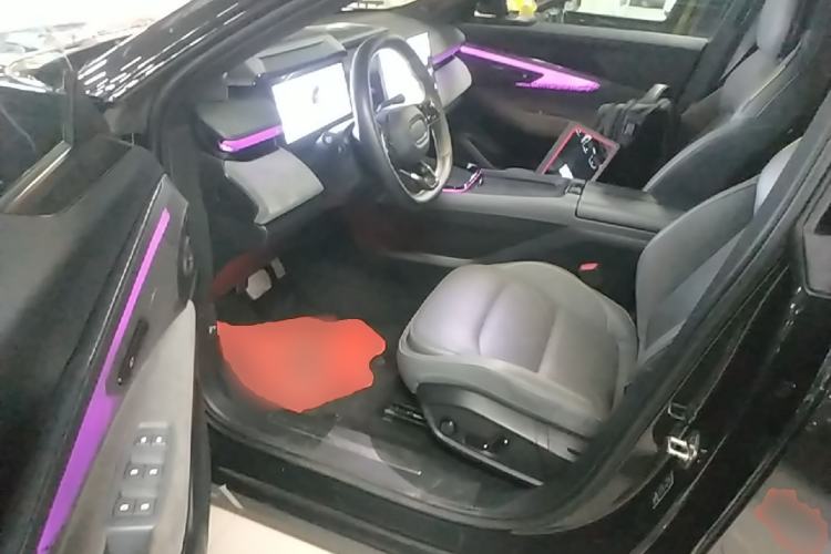 Used Lynk & Co 08 EM-P 2023 220km All-Wheel-Drive Performance Halo Driver Seat