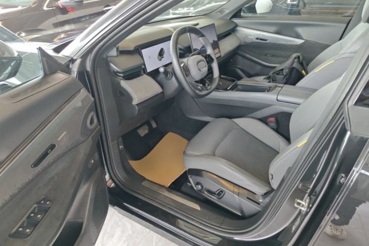 Used Lynk & Co 08 EM-P 2023 120km Long-Range Pro Driver Seat