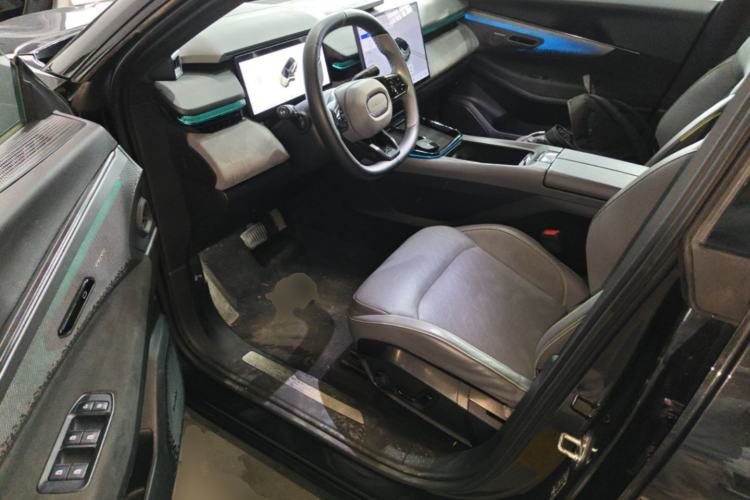 Used Lynk & Co 08 EM-P 2023 120km Long-Range Pro Driver Seat