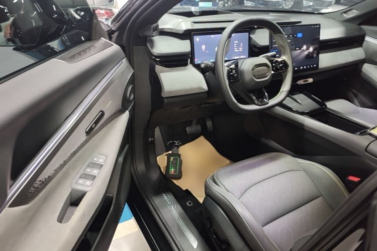 Used Lynk & Co 08 EM-P 2023 120km Long-Range Halo Driver Seat