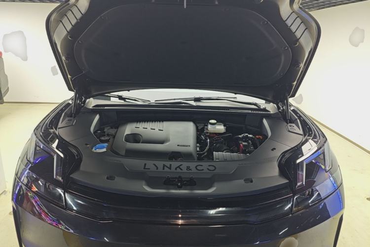 Used Lynk & Co 08 EM-P 2023 120km Long-Range Halo Engine Bay