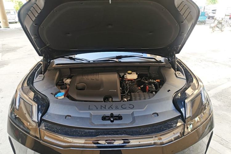 Used Lynk & Co 08 EM-P 2023 120km Long-Range Pro Engine Bay