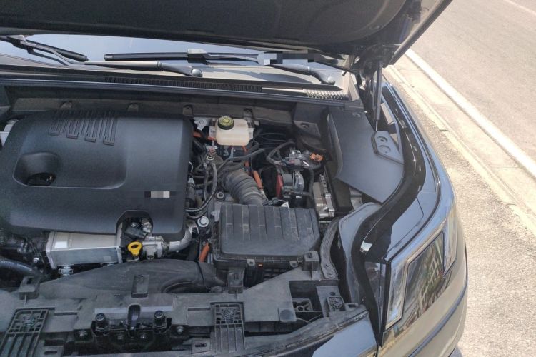 Used Lynk & Co 08 EM-P 2023 245km Ultra-Long Range Halo Engine Bay Left