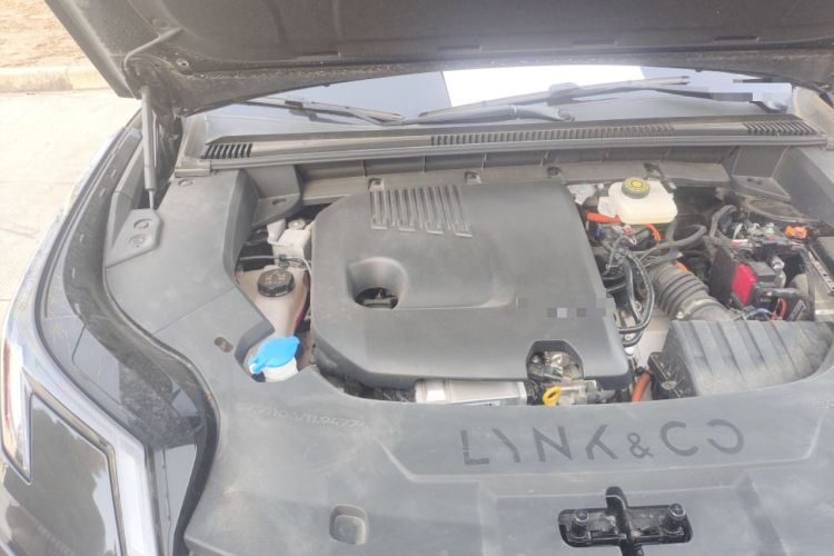 Used Lynk & Co 08 EM-P 2023 120km Long-Range Pro Engine Bay Right