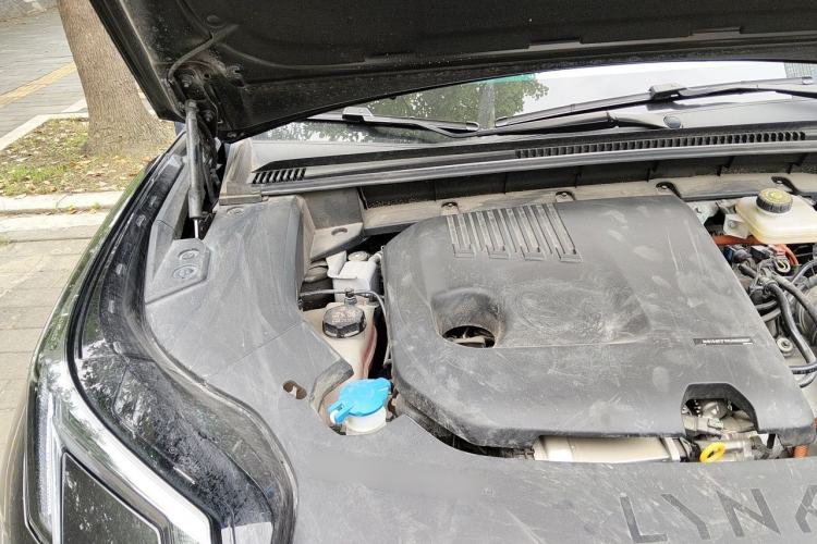 Used Lynk & Co 08 EM-P 2023 245km Ultra-Long Range Halo Engine Bay Right