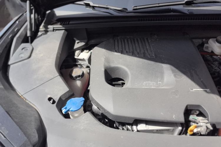 Used Lynk & Co 08 EM-P 2023 120km Long-Range Halo Engine Bay Right