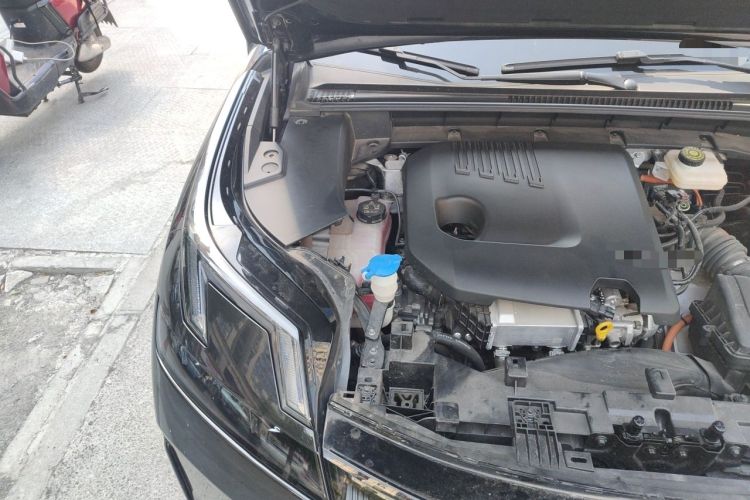 Used Lynk & Co 08 EM-P 2023 245km Ultra-Long Range Halo Engine Bay Right