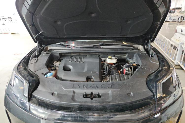Used Lynk & Co 08 EM-P 2023 120km Long-Range Pro Engine Bay