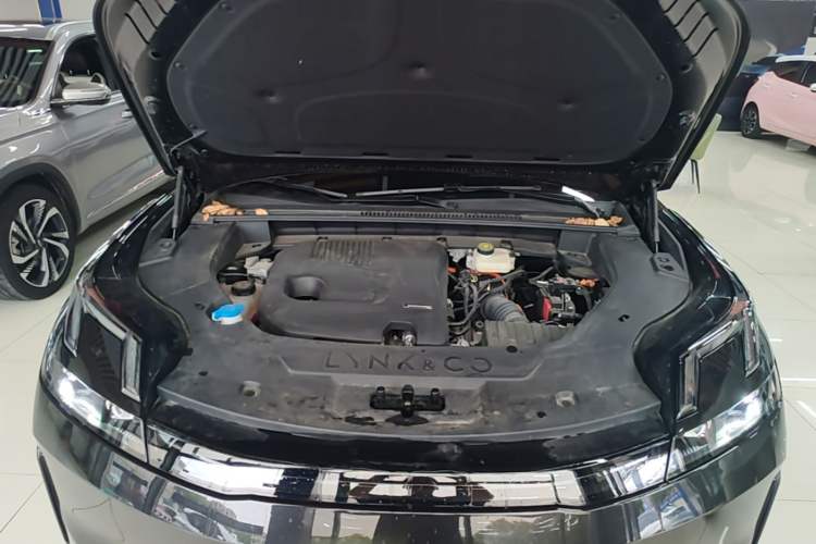 Used Lynk & Co 08 EM-P 2023 120km Long-Range Halo Engine Bay