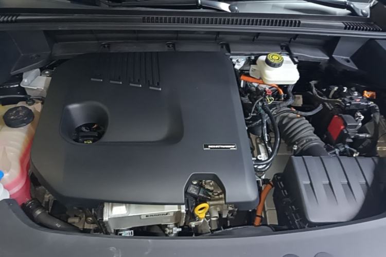 Used Lynk & Co 08 EM-P 2023 120km Long-Range Halo Engine Bay