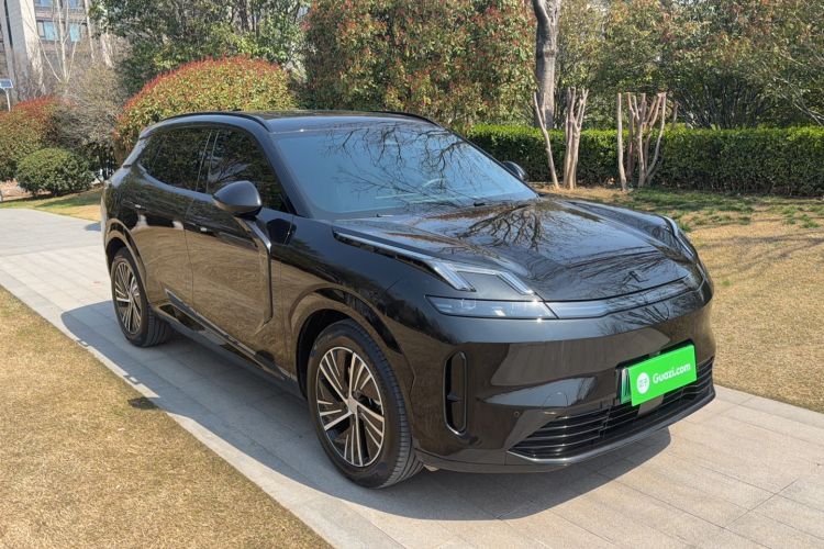 Used Lynk & Co 08 EM-P 2023 120km Long-Range Halo Exterior 2