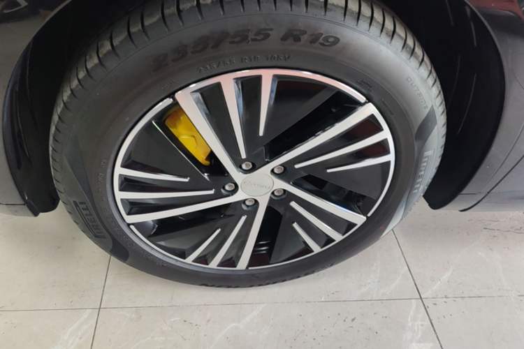 Used Lynk & Co 08 EM-P 2023 245km Ultra-Long Range Halo Exterior 4