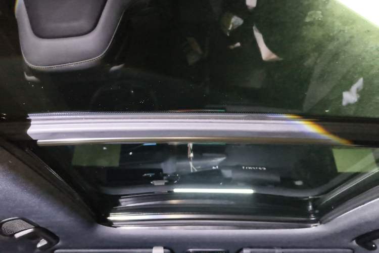 Used Lynk & Co 08 EM-P 2023 120km Long-Range Halo Headliner