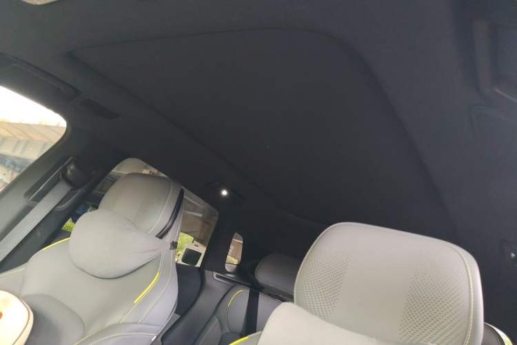 Used Lynk & Co 08 EM-P 2023 120km Long-Range Halo Headliner